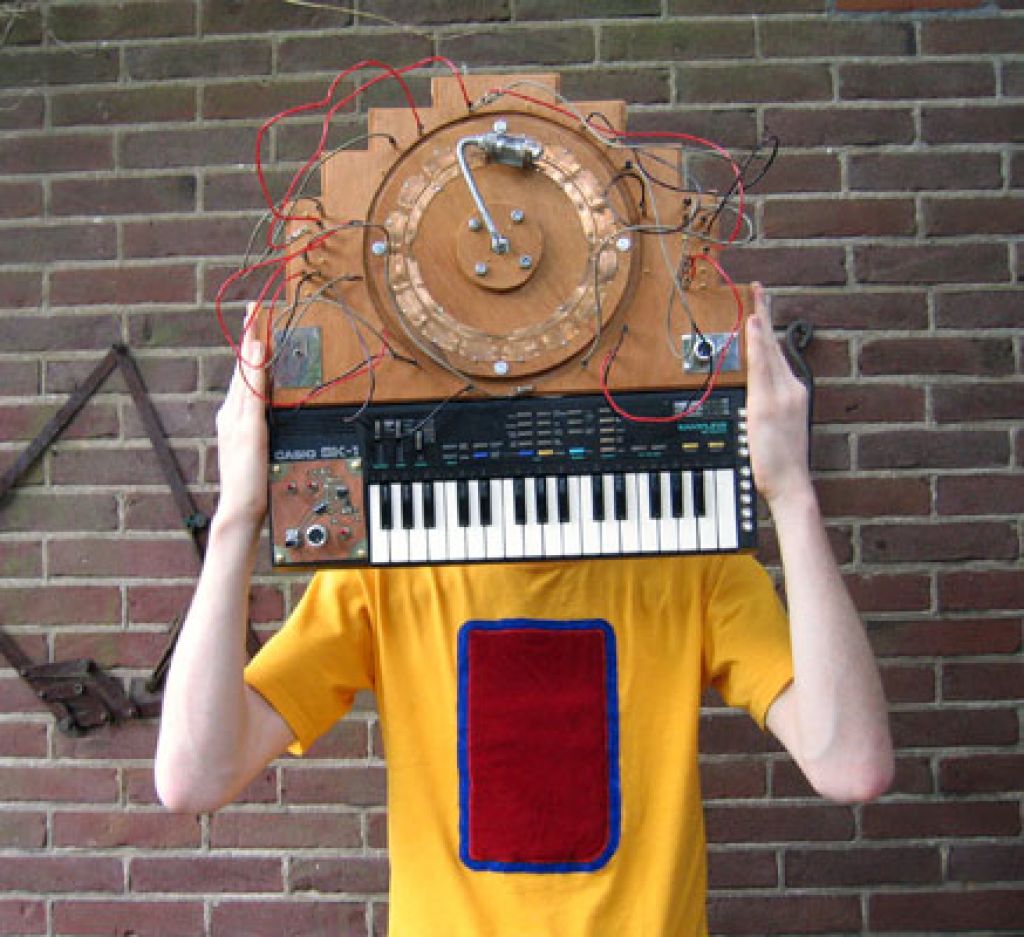 Workshop Building an Electro-Acoustic Instrument